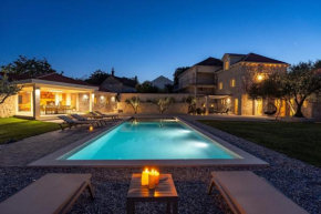 NEW! Holiday house Mara with 4 bedrooms, private pool, summer kitchen, panoramic valley views